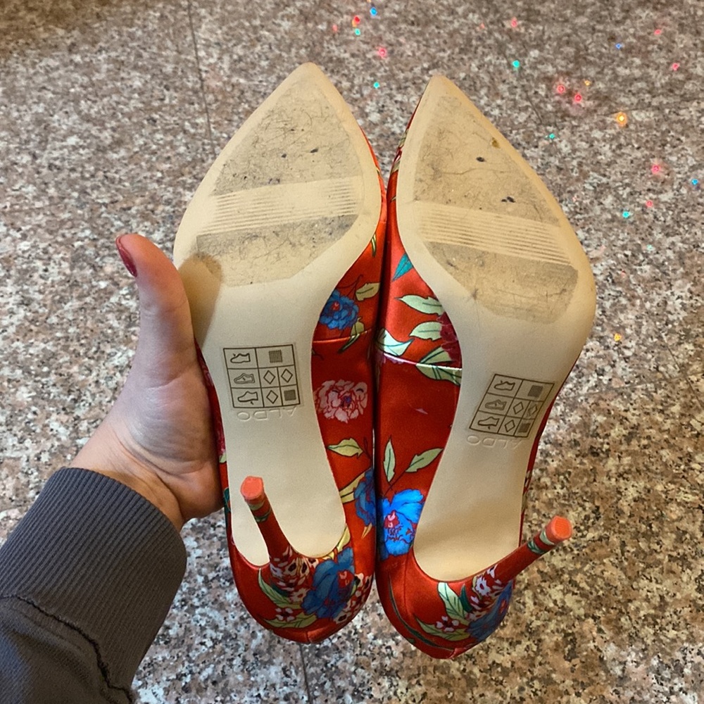 NEVER WORN Aldo Heels - Picture 4 of 5